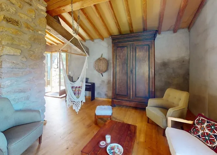 Holiday home Grand Mas Catalan En Pleine Nature Avec Piscine Ceret
