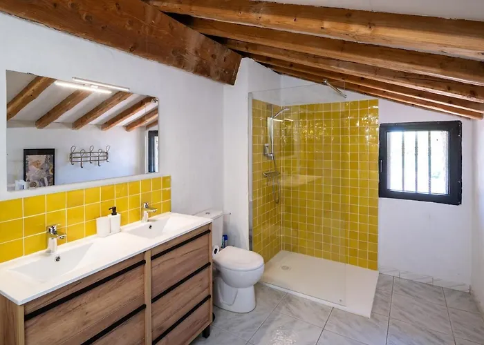 Holiday home Grand Mas Catalan En Pleine Nature Avec Piscine *